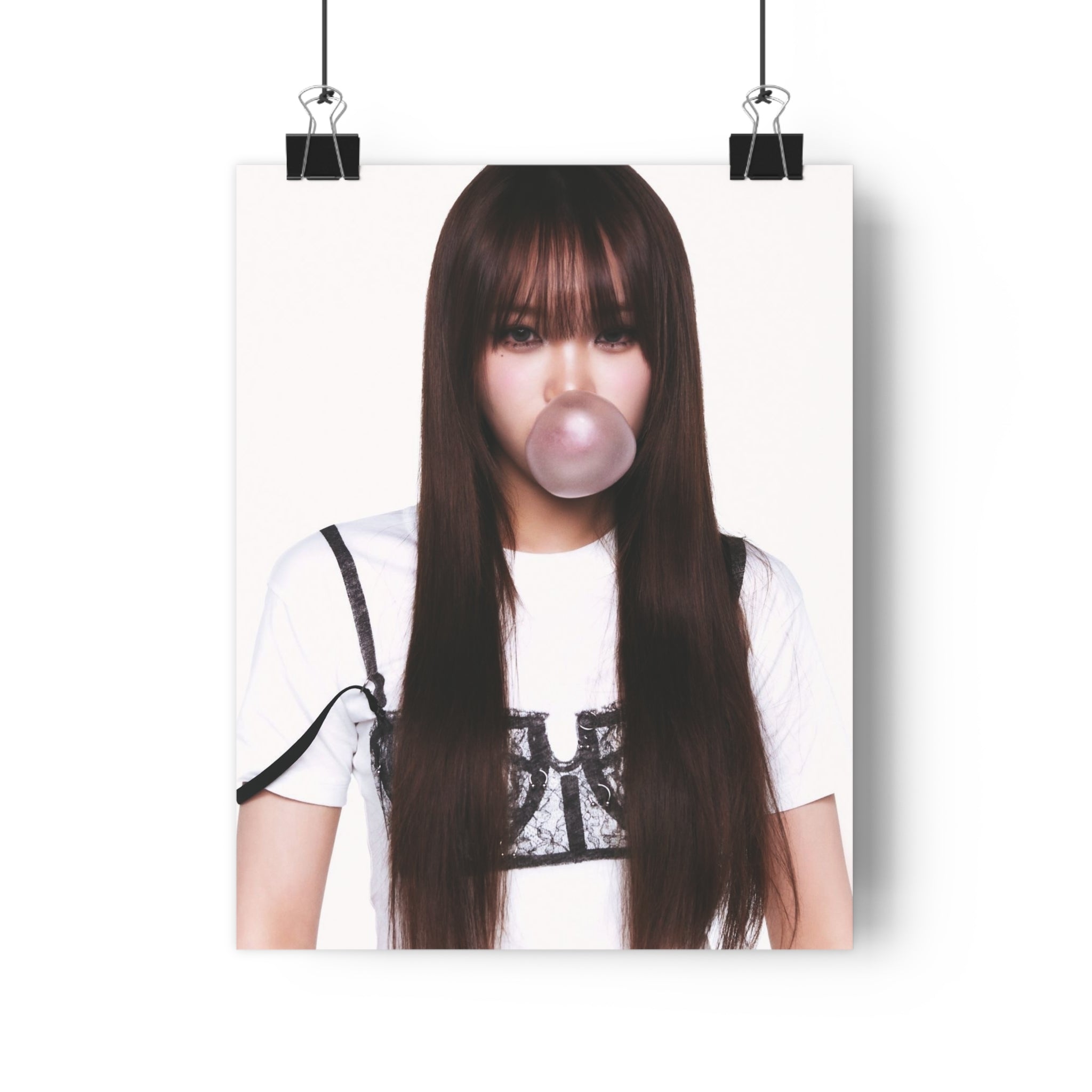 Lesserafim Chaewon Paper Poster