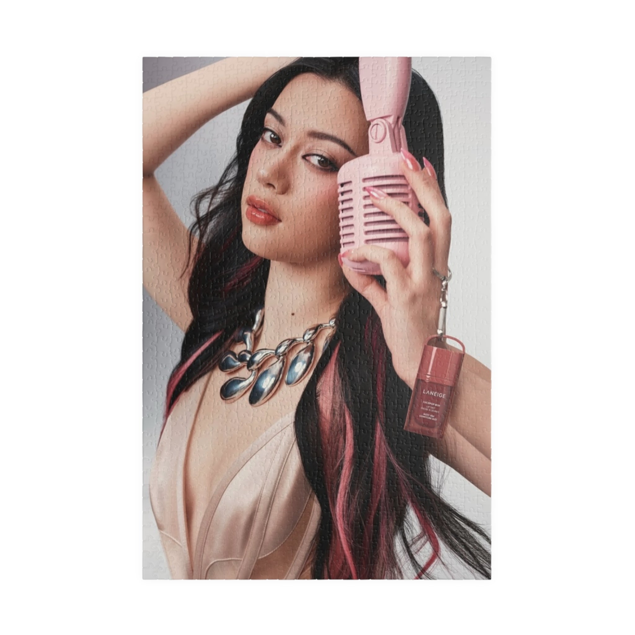 Katseye Megan Puzzle (1014-piece)