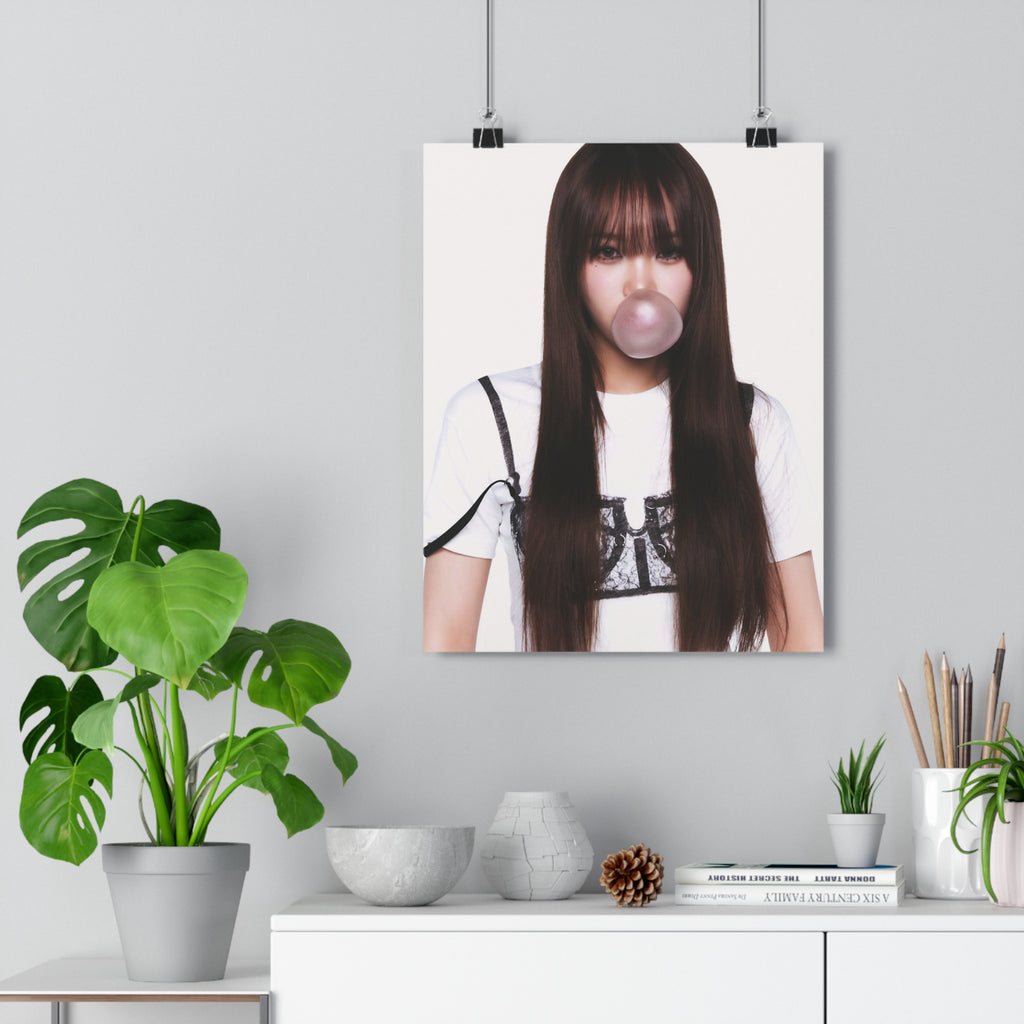 Lesserafim Chaewon Paper Poster